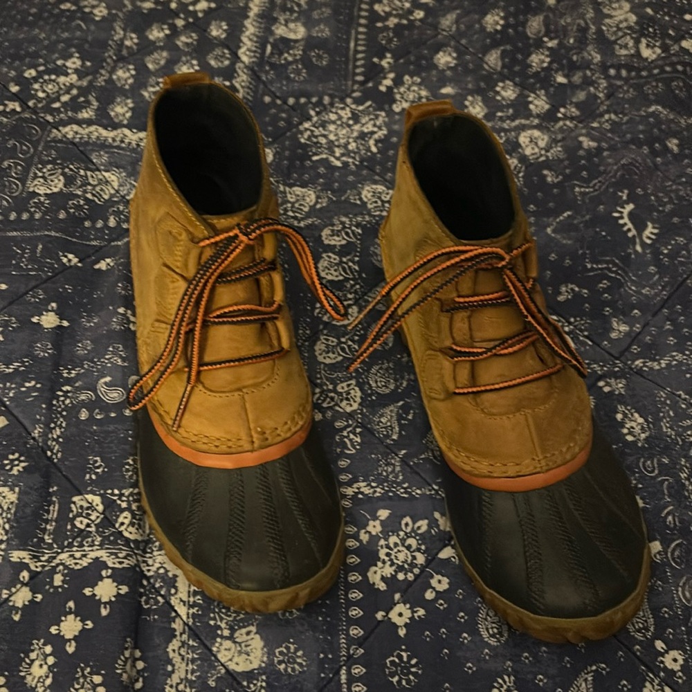 Sorel, 7.5, Out and About waterproof, duck boots. Navy, orange and tan.